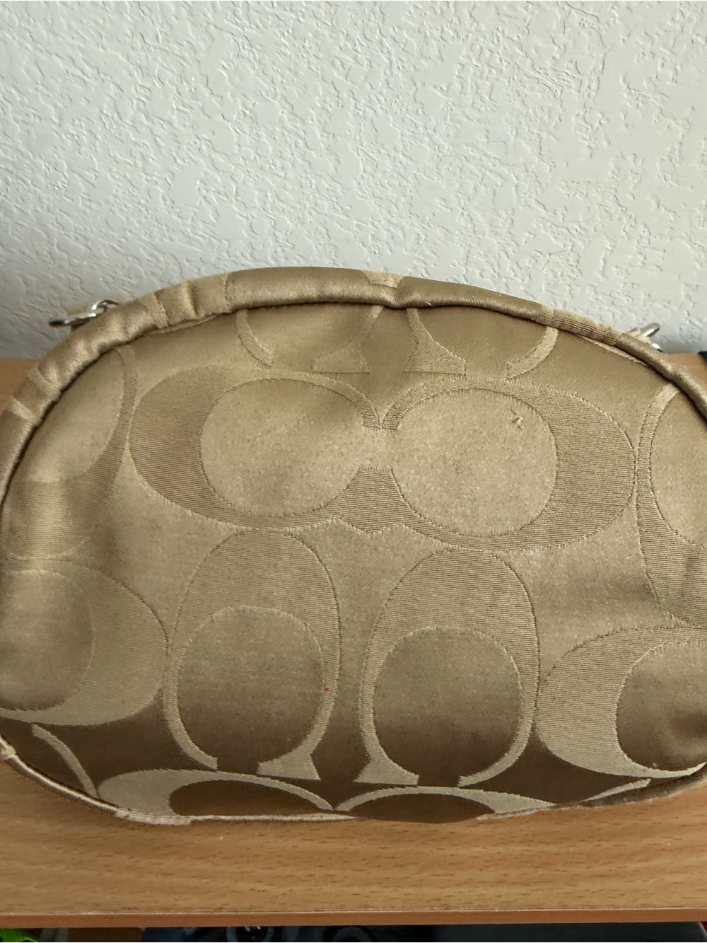 Coach Poppy Tan Bucket Bag - Picture 4 of 7